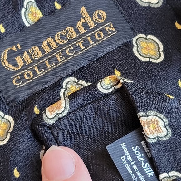 3/$20 - Giancarlo Collection 100% Silk Tie - Picture 3 of 3